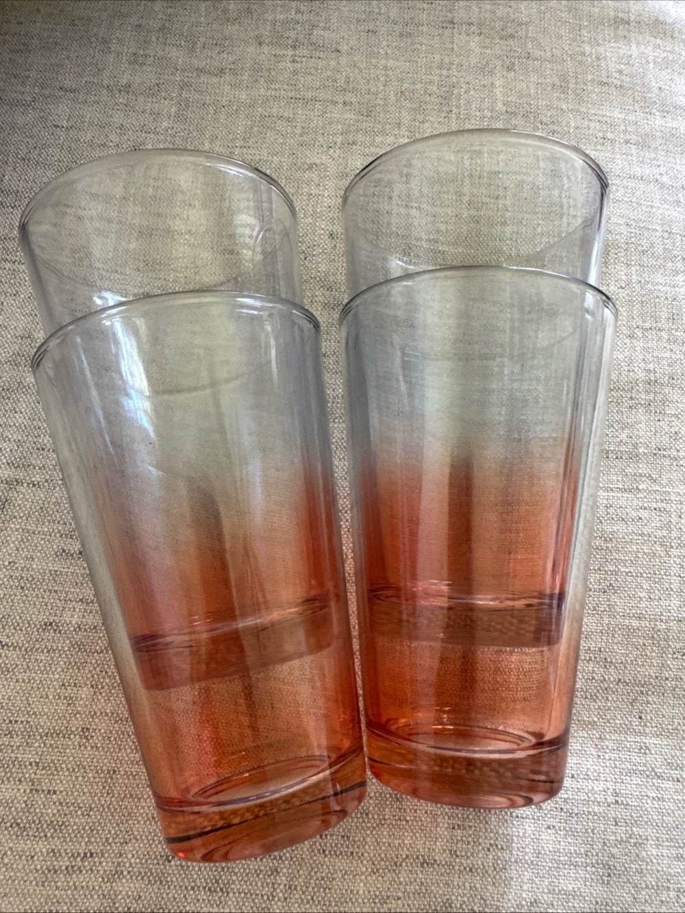 URBAN OUTFITTERS | 💕 Glass Set of 4 OMBRE PEACH ORANGE CLEAR